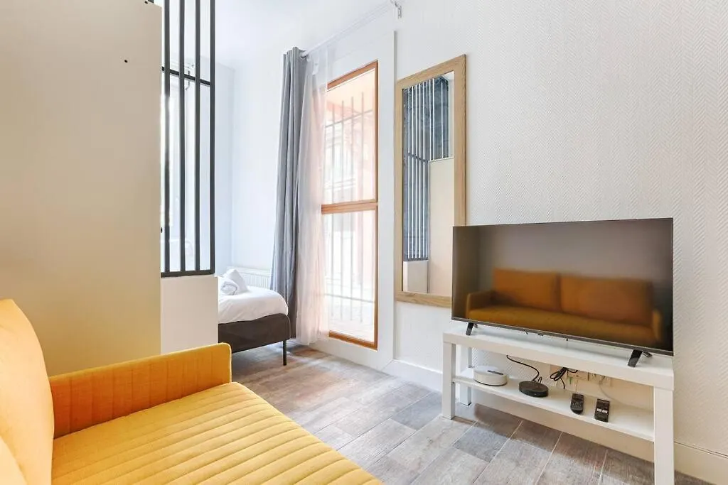 Republique Canal St Martin Charming Apartment Paris